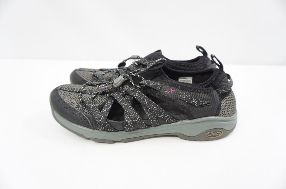 Chaco Outcross Evo 1 Women 8.5 Used Water Hiking Shoes Black Gray Schrasi Sandal